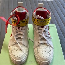 OFF-WHITE C/O VIRGIL ABLOH